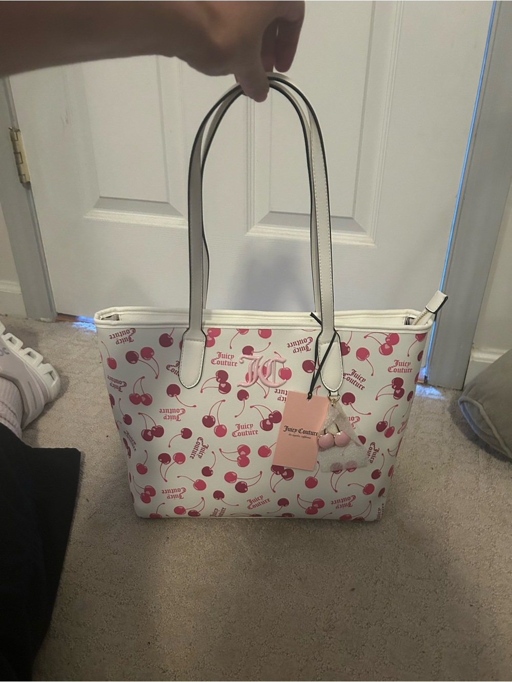 NWT white JUICY COUTURE tote bag with cherry 🍒 print.